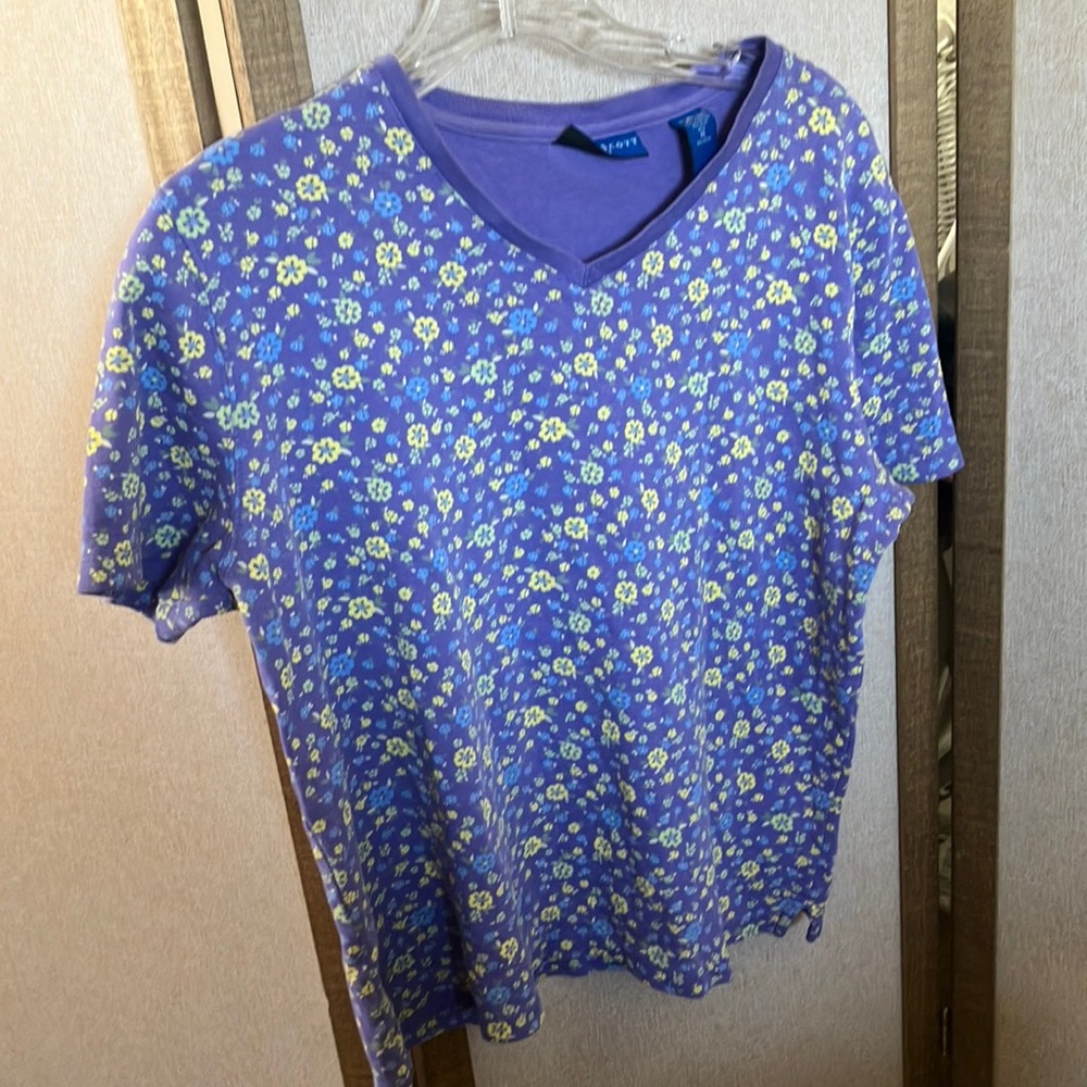 FINAL MARKDOWN Karen Scott Floral Top medium
